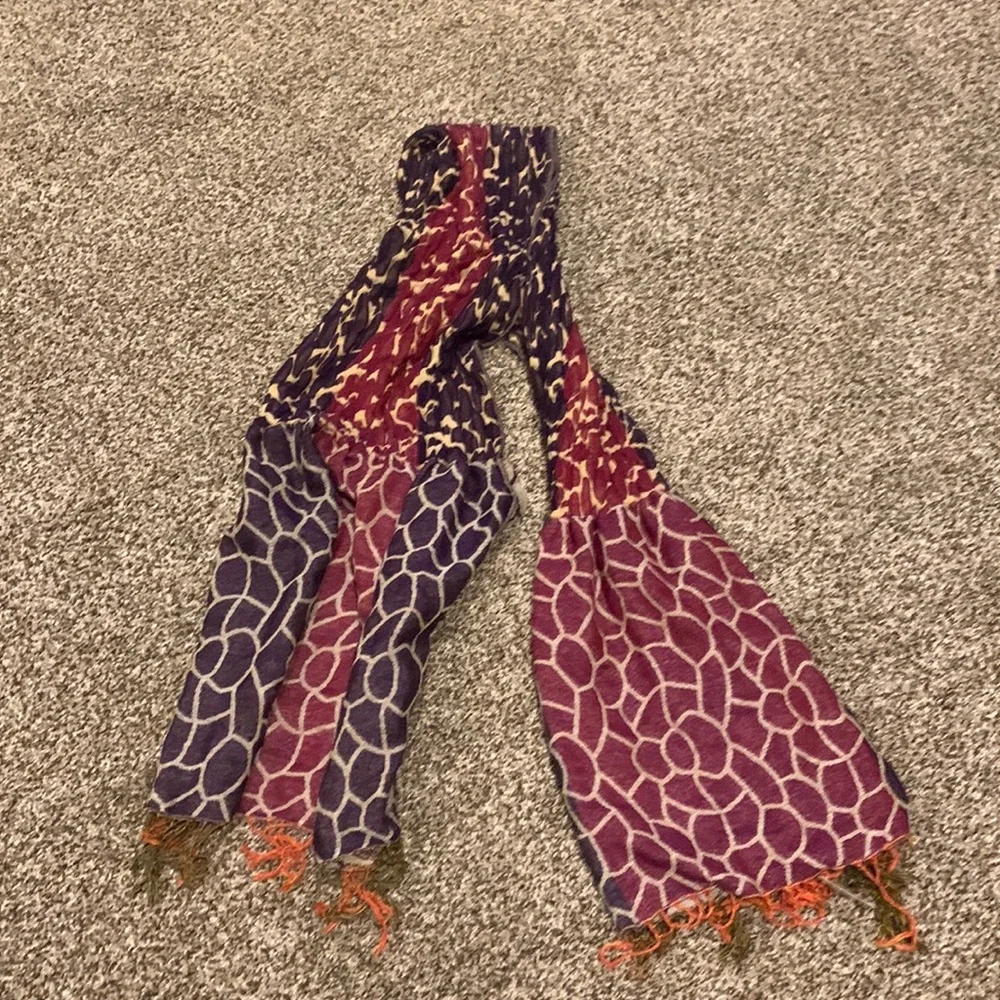 Animal Print Giraffe Scarf NWT Colorful Purple Pink Tan Fringe Shawl